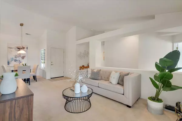 Gilroy, CA 95020,9262 Mockingbird LN