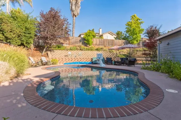 San Jose, CA 95135,6282 Bluff CT