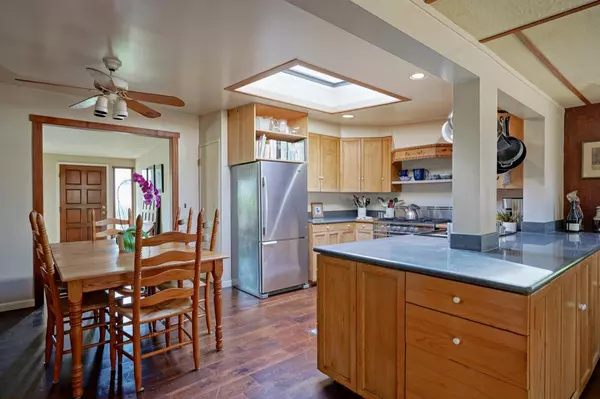 Carmel Valley, CA 93924,60 Lupin LN