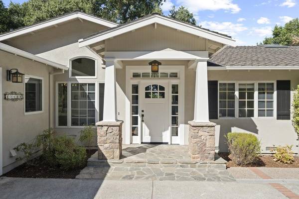 10435 Berkshire DR, Los Altos Hills, CA 94024