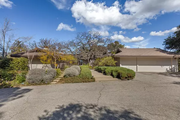 Los Altos Hills, CA 94022,12953 W Sunset