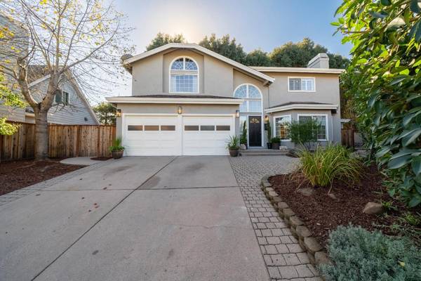 2053 Edmund LN, Capitola, CA 95010