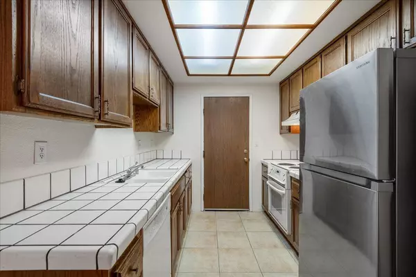 Gilroy, CA 95020,8550 Wren AVE 8A