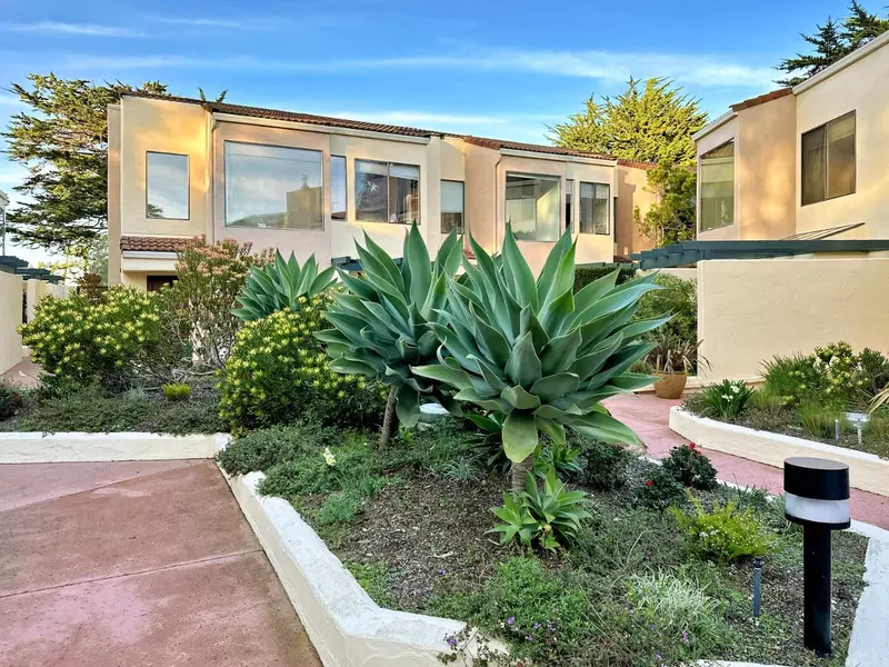 7 Via Joaquin 11, Monterey, CA 93940