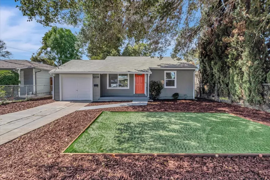 2239 Menalto AVE, East Palo Alto, CA 94303