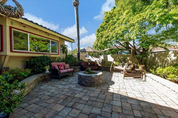 San Jose, CA 95117,3883 Woodcreek LN