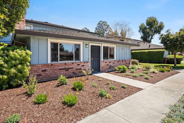 921 Ponselle LN 1, Capitola, CA 95010