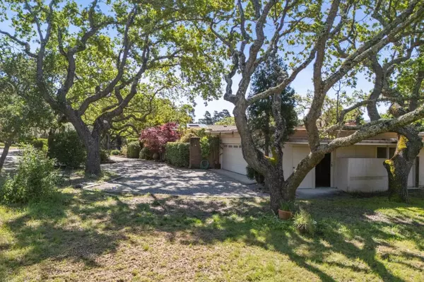 Carmel Valley, CA 93924,19 Ring LN