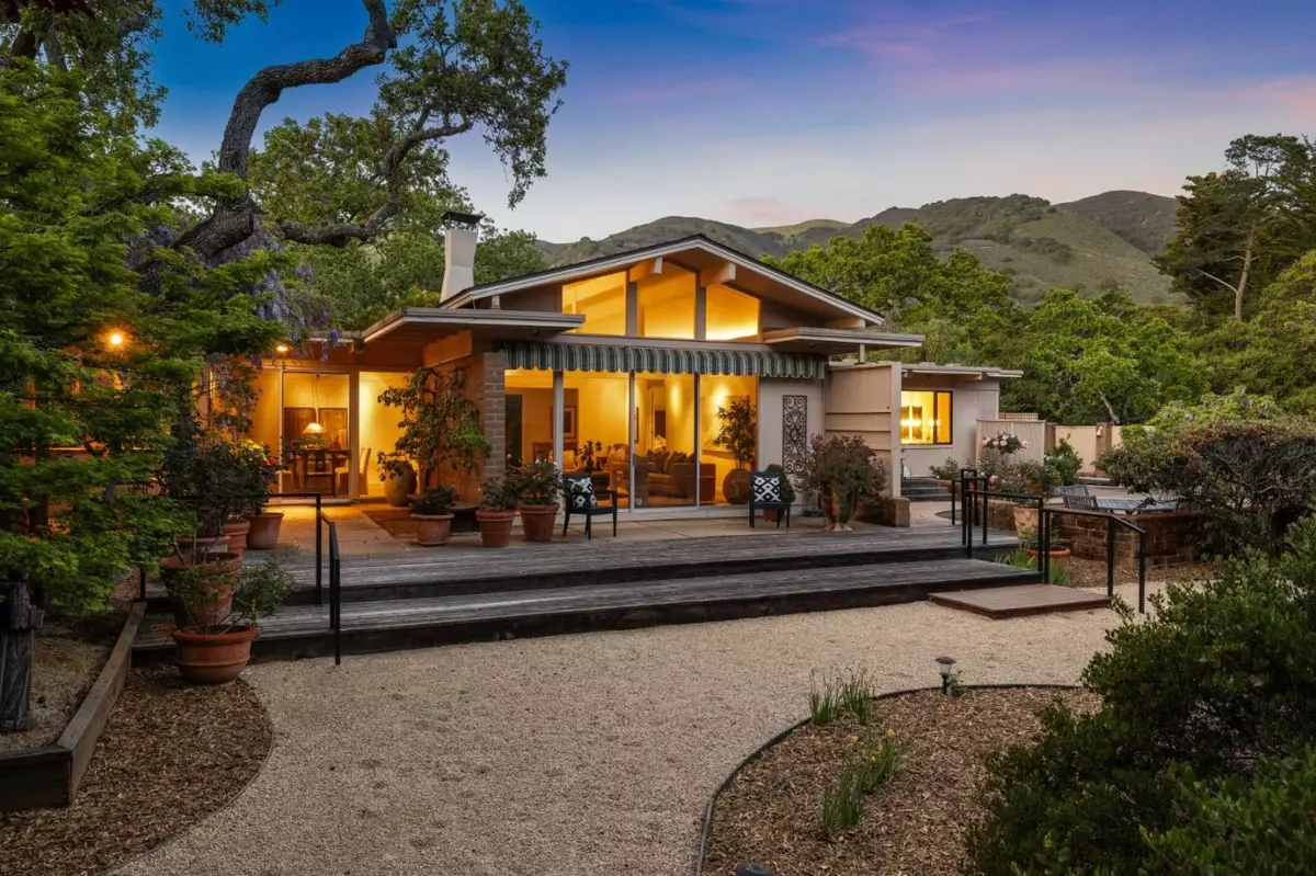 Carmel Valley, CA 93924,19 Ring LN