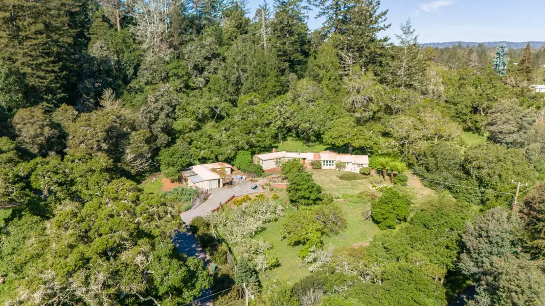 1451 La Madrona DR, Santa Cruz, CA 95060