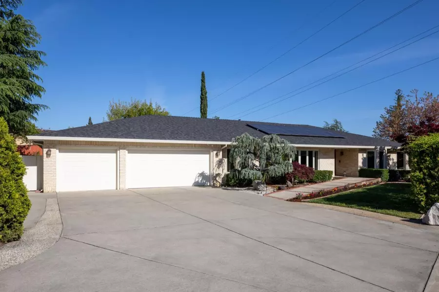 20015 Cox AVE, Saratoga, CA 95070