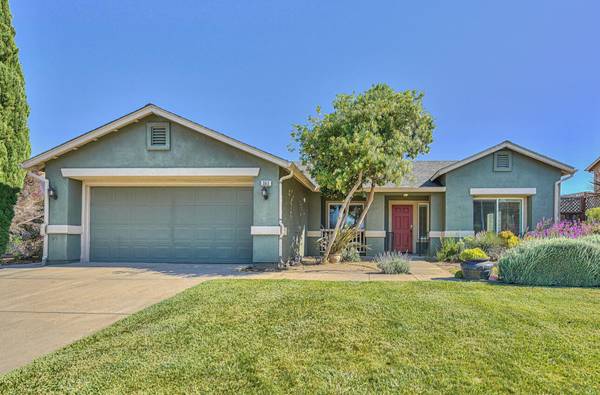 363 Chardonnay DR, Salinas, CA 93906