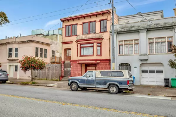 San Francisco, CA 94118,925 Balboa ST