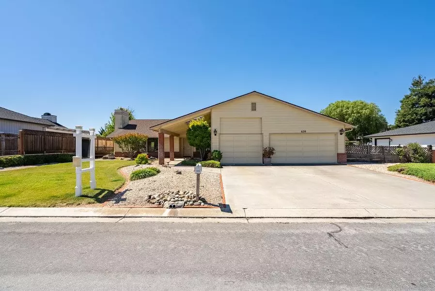 620 Lanini DR, Hollister, CA 95023