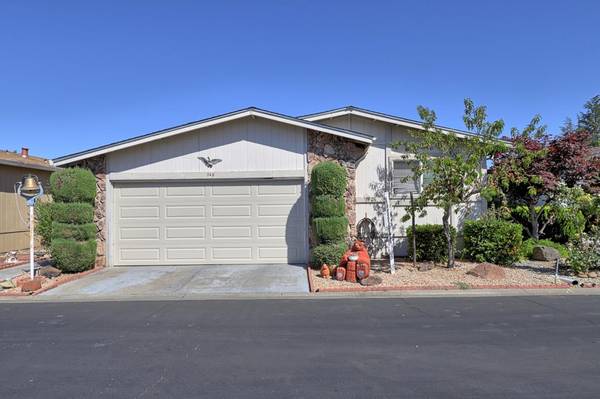 246 Harvest LN 246, Morgan Hill, CA 95037