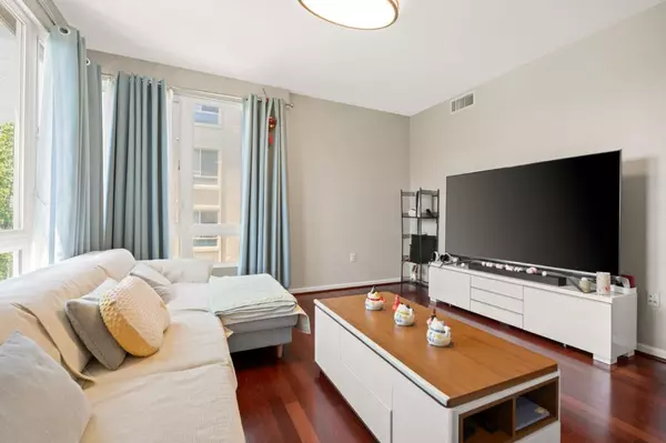 Milpitas, CA 95035,1101 S Main 328