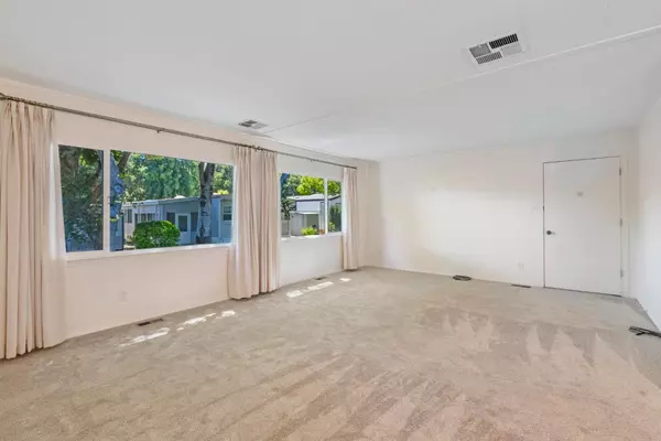 Campbell, CA 95008,93 La Paz WAY 93