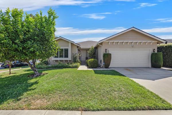 2602 Glenbriar DR, Saratoga, CA 95070