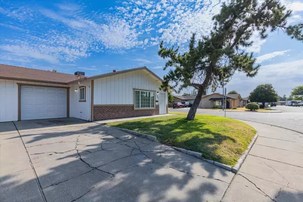 Stockton, CA 95210,339-341 Greenoch WAY