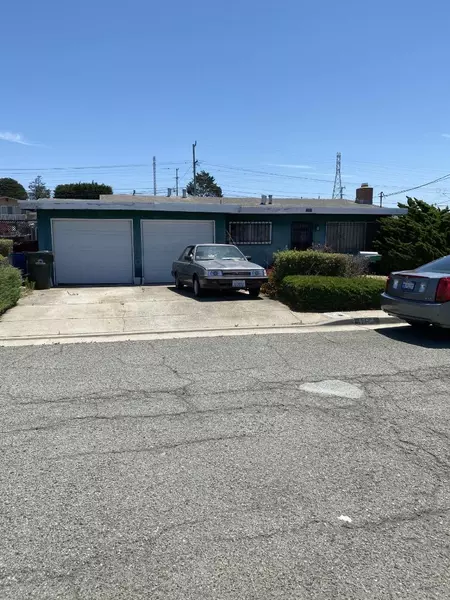 1758 Napa ST, Seaside, CA 93955