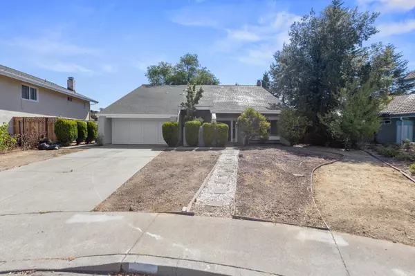 Cupertino, CA 95014,21716 Noonan CT