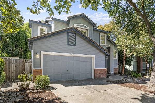 8234 New Gateway LN, Elk Grove, CA 95758