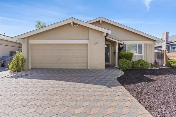 San Jose, CA 95136,4622 Holycon CIR