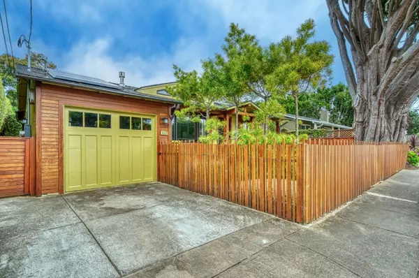 Moss Beach, CA 94038,432 Vermont AVE