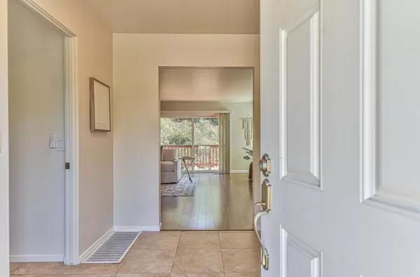 Carmel Valley, CA 93923,25435 Telarana WAY