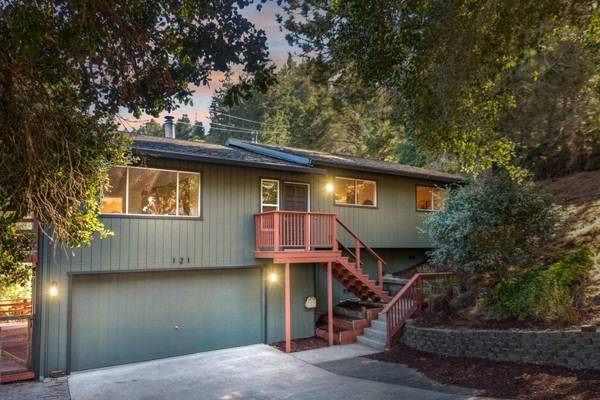 121 Blueberry DR, Scotts Valley, CA 95066