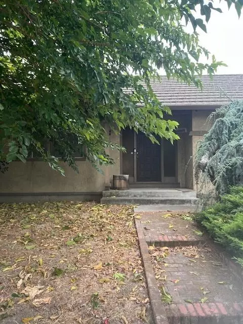 San Jose, CA 95128,2508 Calma CT