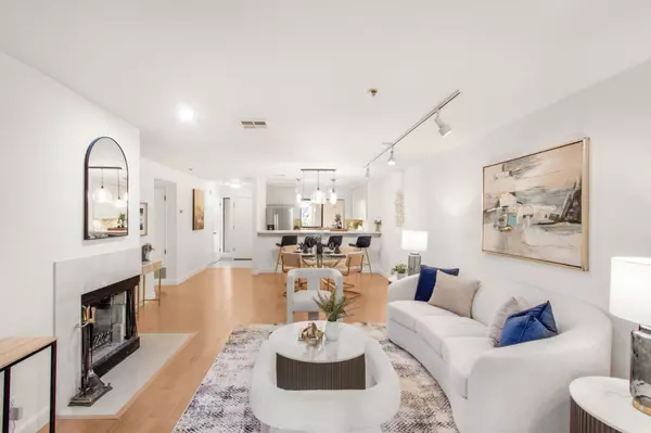 Palo Alto, CA 94306,153 California F109