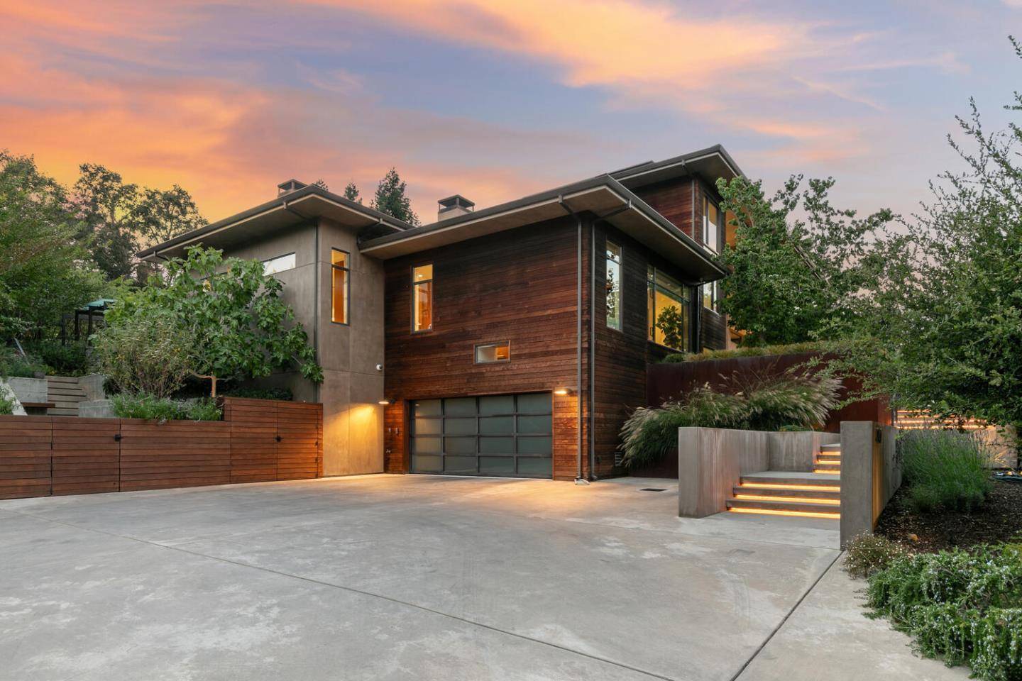 Hillsborough, CA 94010,2140 Forest View AVE