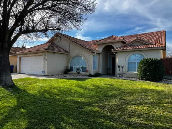 1867 Place RD, Los Banos, CA 93635