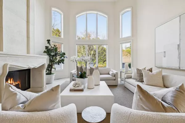 Los Altos Hills, CA 94024,23525 Ravensbury AVE