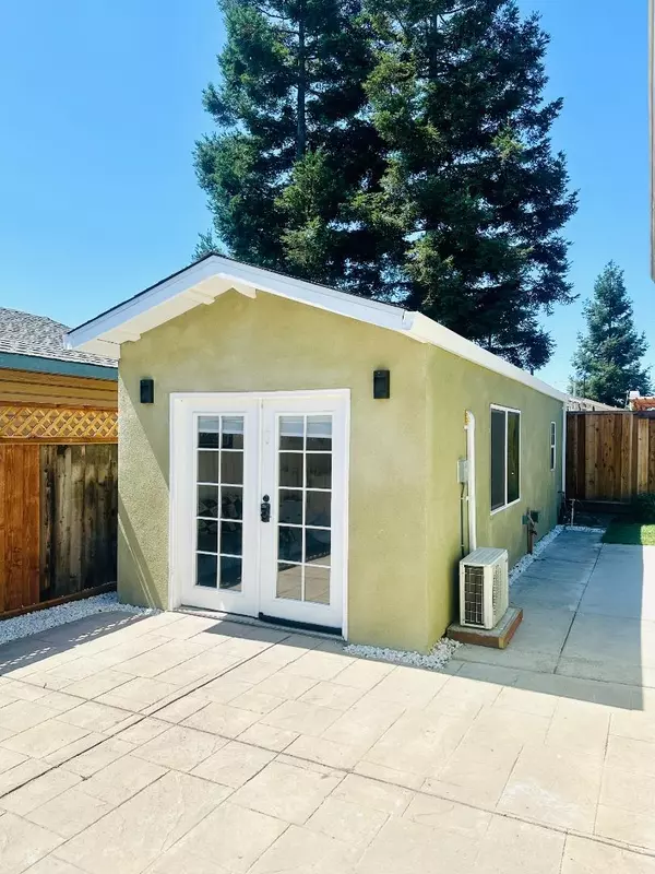 San Jose, CA 95112,159 Hollywood AVE
