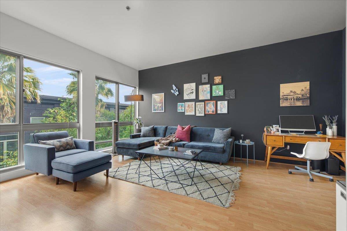 Oakland, CA 94607,1201 Pine 458