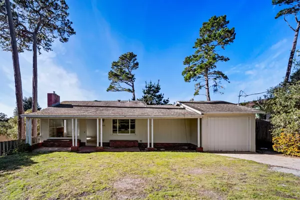 520 Melrose ST, Pacific Grove, CA 93950