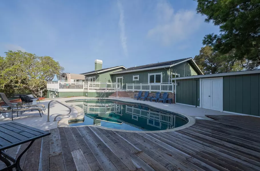 383 Corral De Tierra RD, Salinas, CA 93908