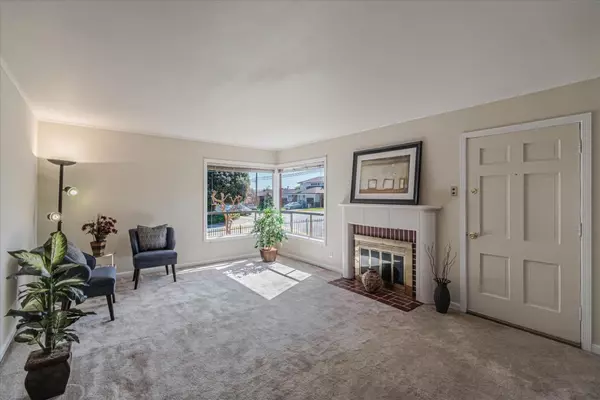 Daly City, CA 94015,704 87th ST