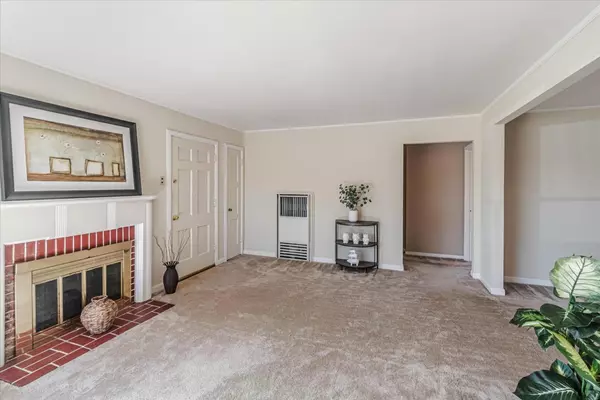 Daly City, CA 94015,704 87th ST