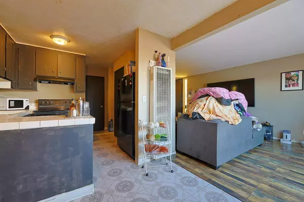 Salinas, CA 93905,918 Acosta PLZ 55