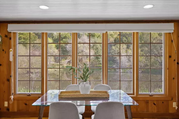 Aptos, CA 95003,495 Larsen RD