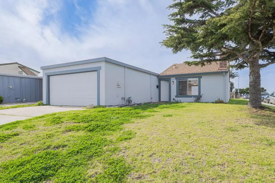 1504 Caceras CIR, Salinas, CA 93906