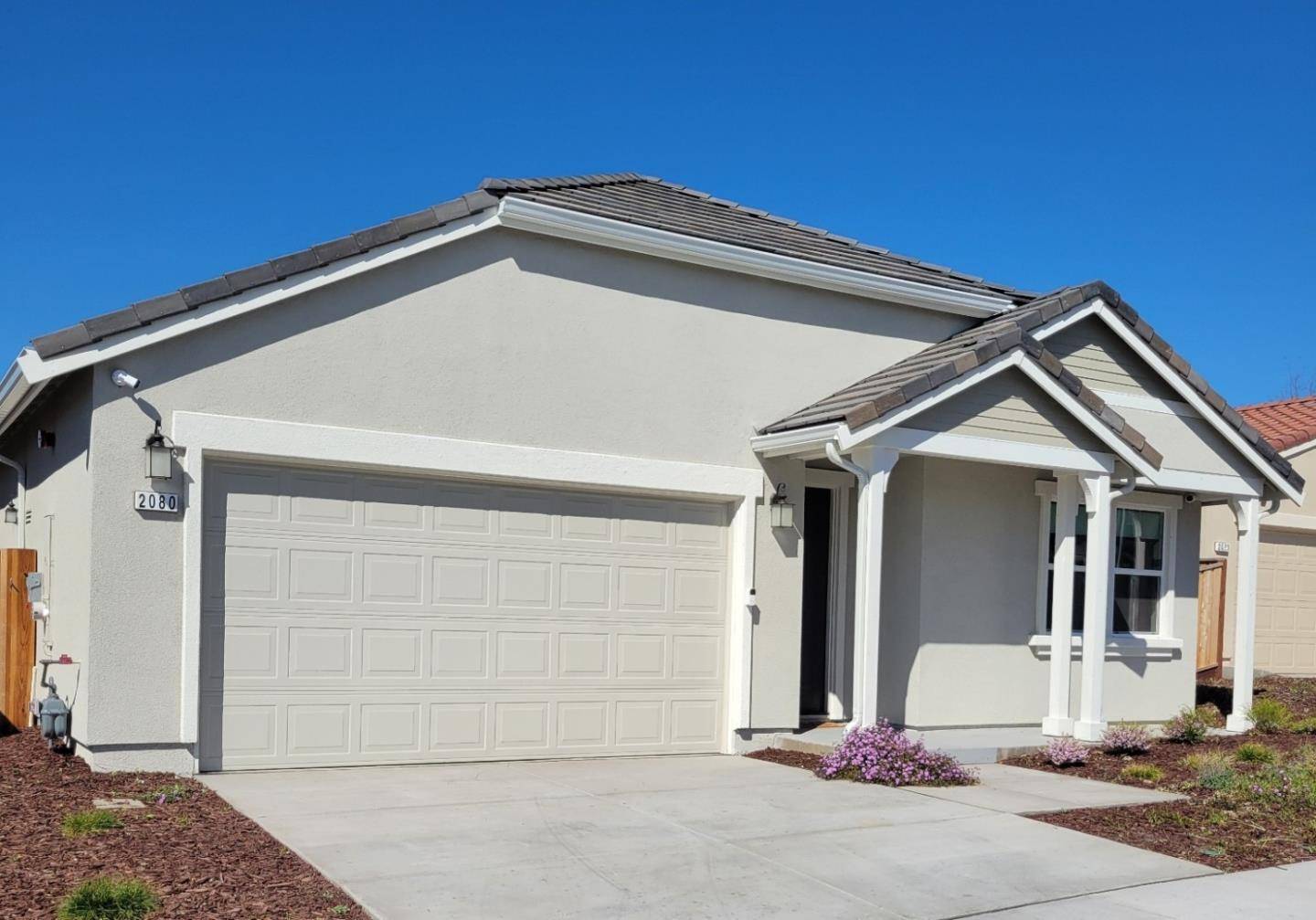 2080 Fuchsia DR, Hollister, CA 95023