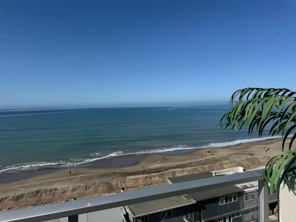 Aptos, CA 95003,230 Rio Del Mar BLVD K