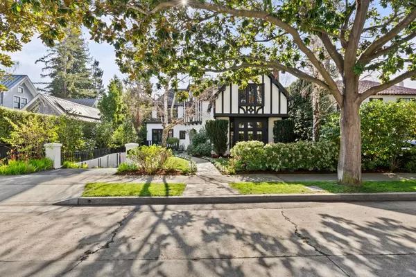 Palo Alto, CA 94301,226 Lowell AVE