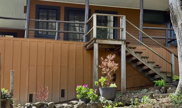 Portola Valley, CA 94028,102 Santa Maria AVE