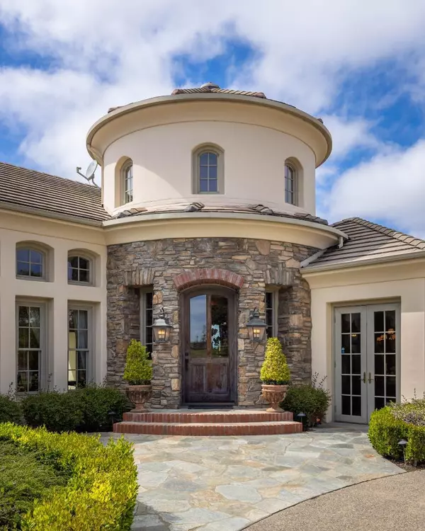 Monterey, CA 93940,500 Estrella Doro