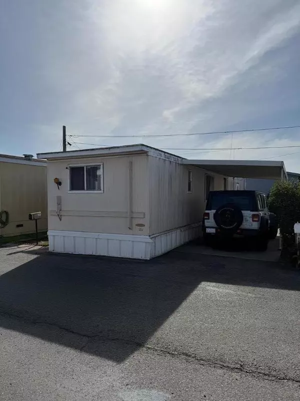 Salinas, CA 93906,1117 BALDWIN 54